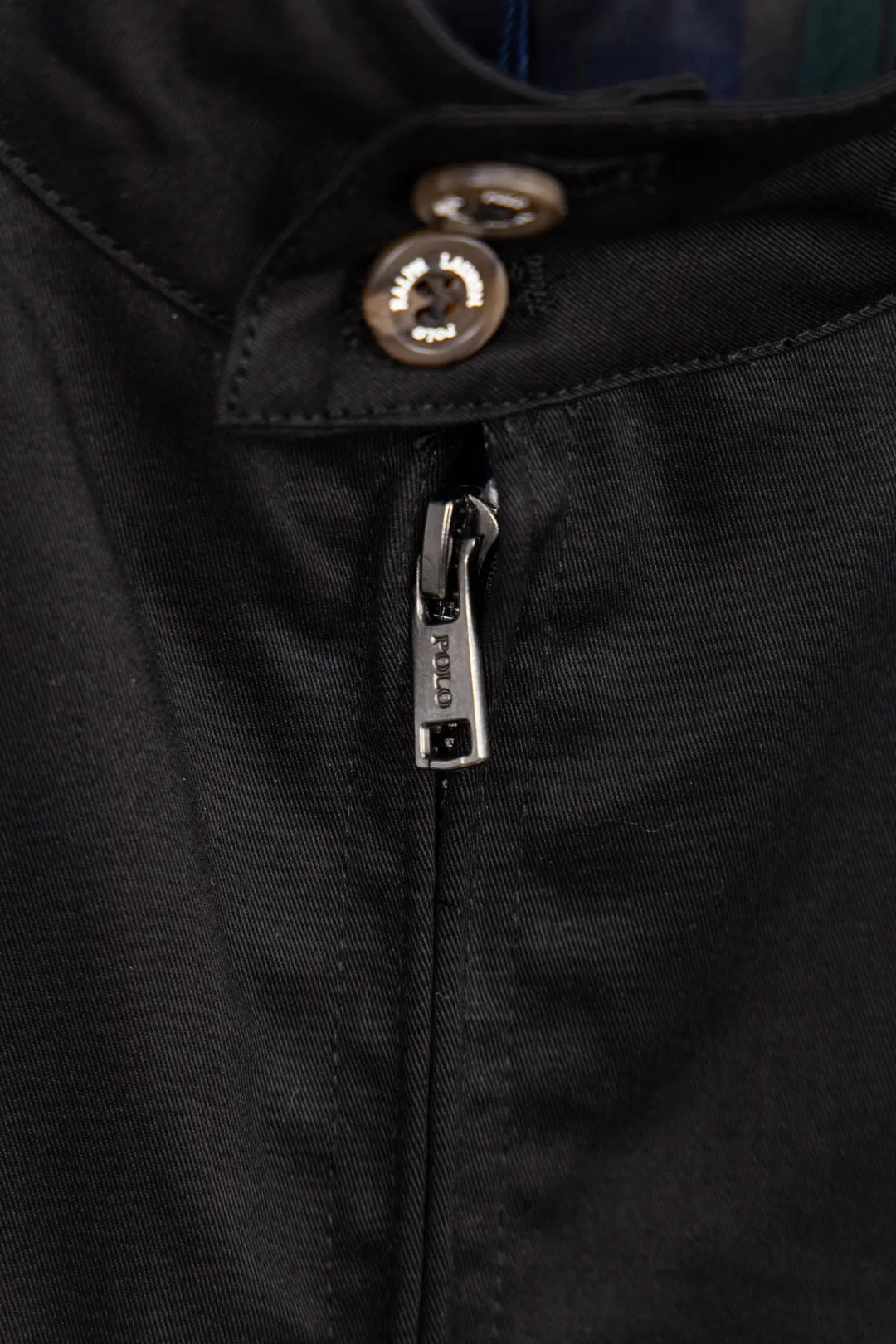 🅿️330 new model number: B129 Ralph Lauren's new 2024 classic old money style stand collar executive zipper jacket 1️⃣Selected from high-quality original developed pure cotton fabrics, with customized plaid lining inside, the overall wearing effect is very soft and comfortable, 2️⃣The workmanship details are perfectly controlled, the chest is exquisitely embroidered with small logos, and the dropped shoulders are made of splicing technology to create a unique design style that highlights your personality! The version is simple but not simple! 3️⃣ Complete with tag accessories, unisex design, and a very versatile jacket for men and women! Color: black, navy, khaki, green Size: S, M, L, XL
